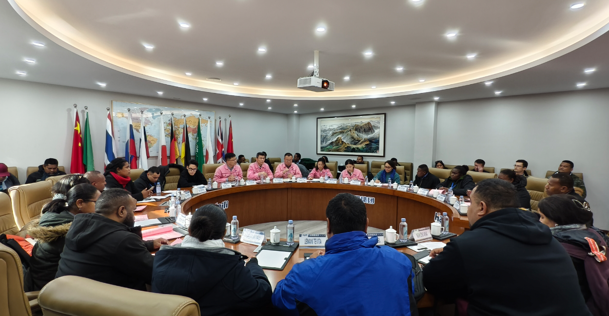 A delegation from the Pacific Island Nations Climate Change and Disaster Risk Management Workshop paid a visit to Hailiya Group for an inspection and exchange. 640 A delegation from the Pacific Island Nations Climate Change and Disaster Risk Management Workshop paid a visit to Hailiya Group for an inspection and exchange. 640