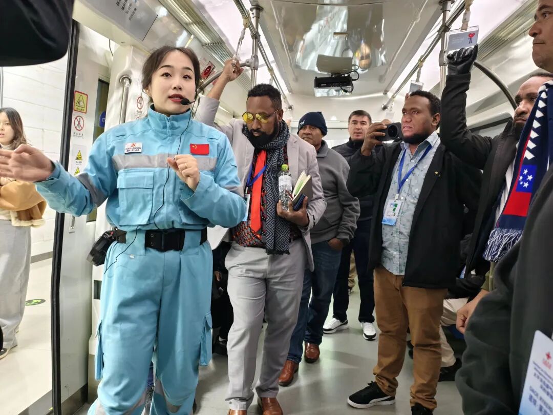 A delegation from the Pacific Island Nations Climate Change and Disaster Risk Management Workshop paid a visit to Hailiya Group for an inspection and exchange. 640 (2) A delegation from the Pacific Island Nations Climate Change and Disaster Risk Management Workshop paid a visit to Hailiya Group for an inspection and exchange. 640 (2)