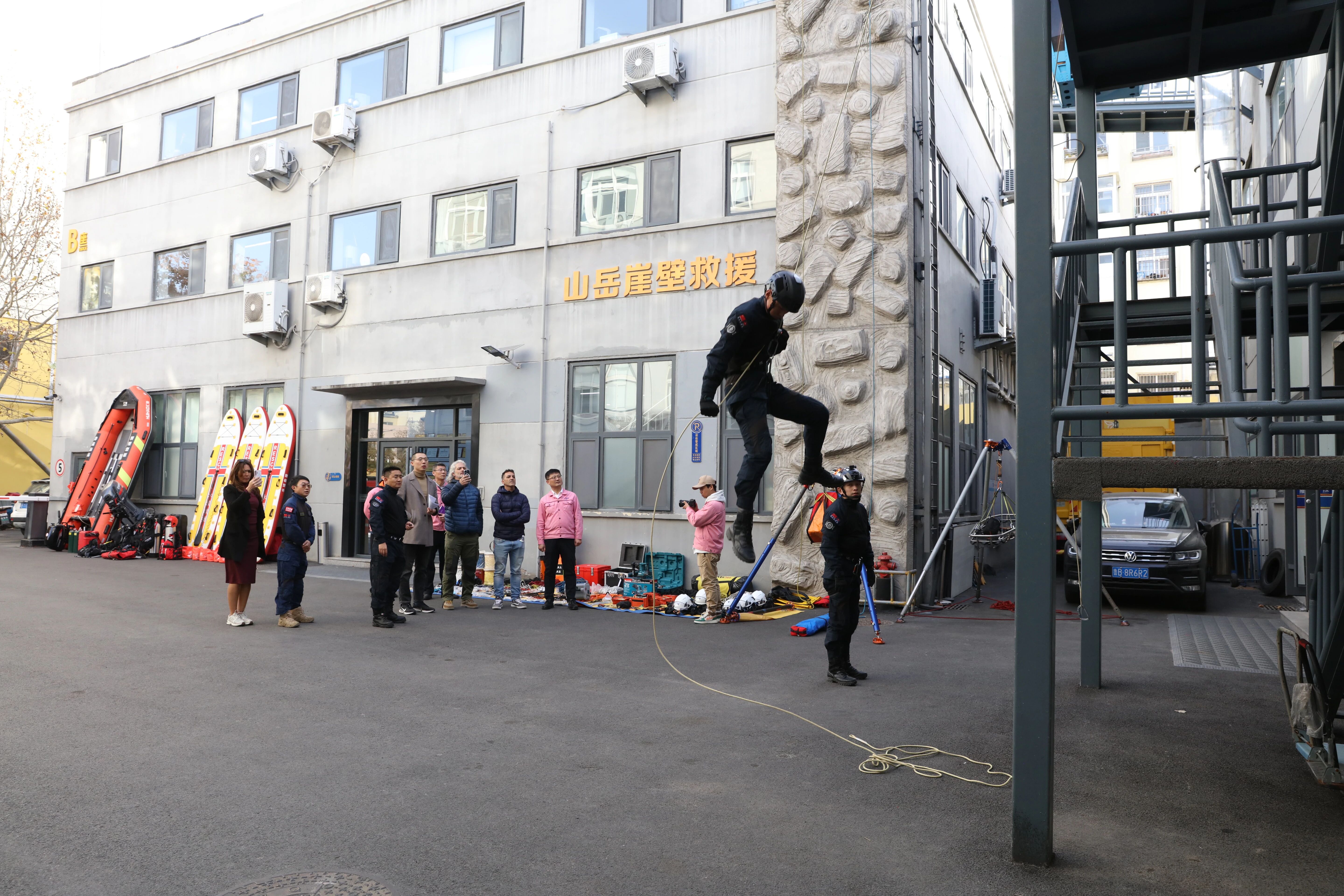 Delegation from the Ceuta Autonomous City Fire Service, Spain, Visits Hailiya Group for Study Exchange 微信图片_2025-12-01_152230_241